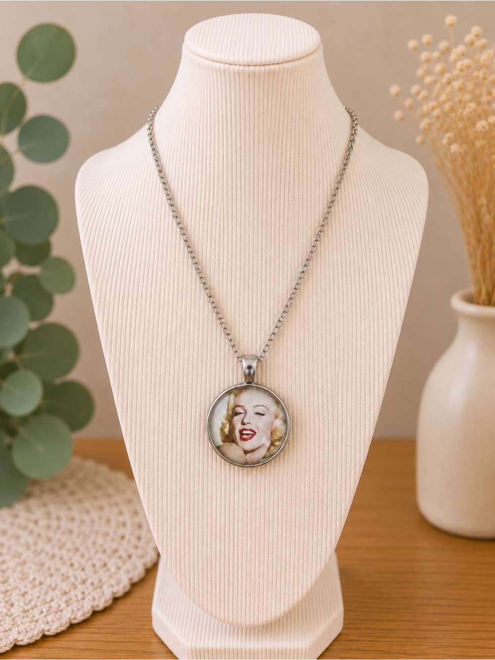 Handmade Marilyn Monroe Pendant Necklace